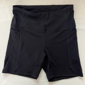 Bae-leaf biker shorts. Size medium.